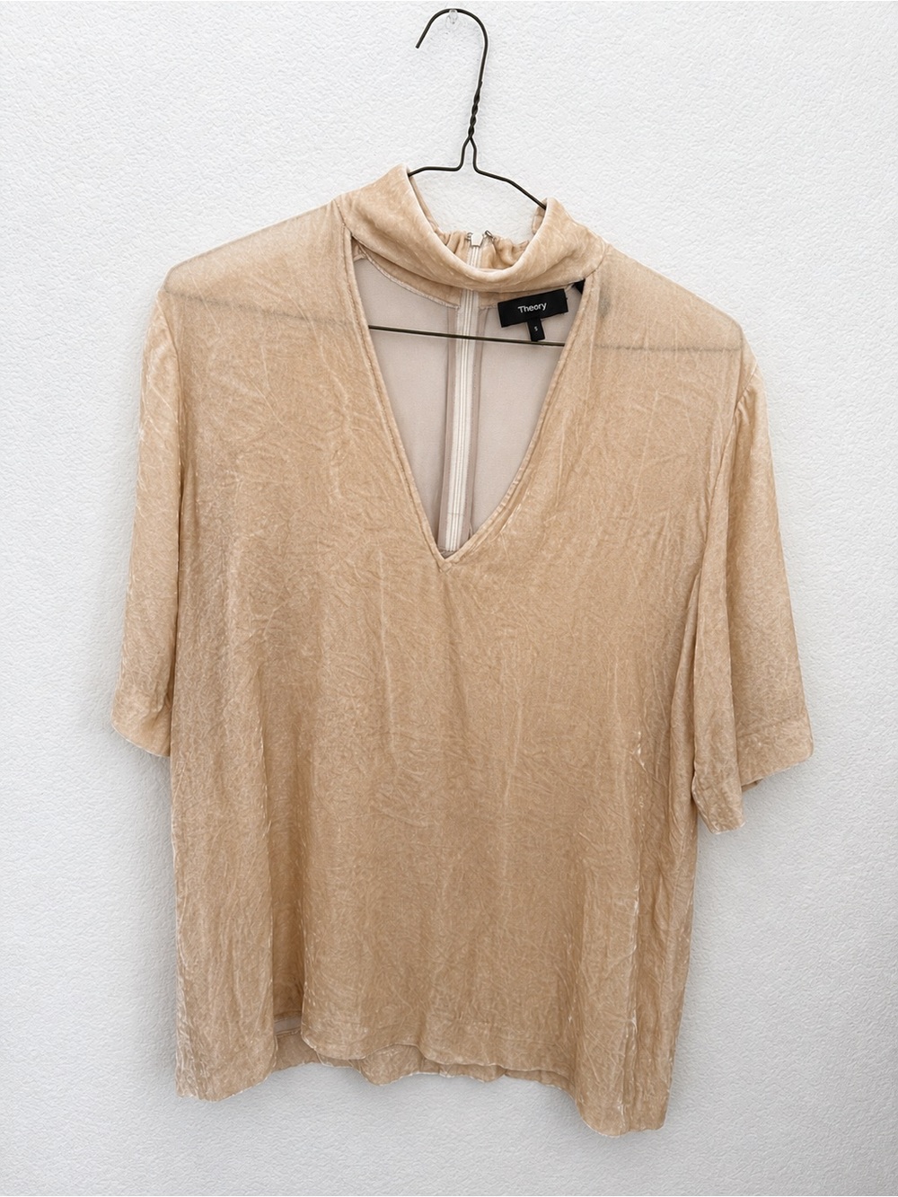 Theory Women's Cream Velvet V-Neck Short Sleeve Top
